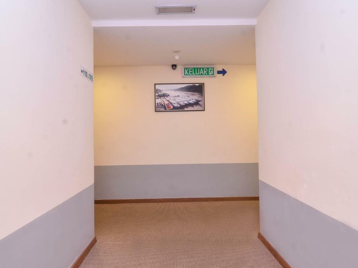 Nova Kuching Hotel Kültér fotó