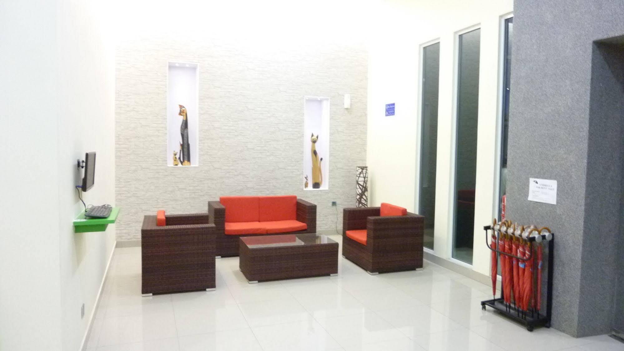 Nova Kuching Hotel Kültér fotó