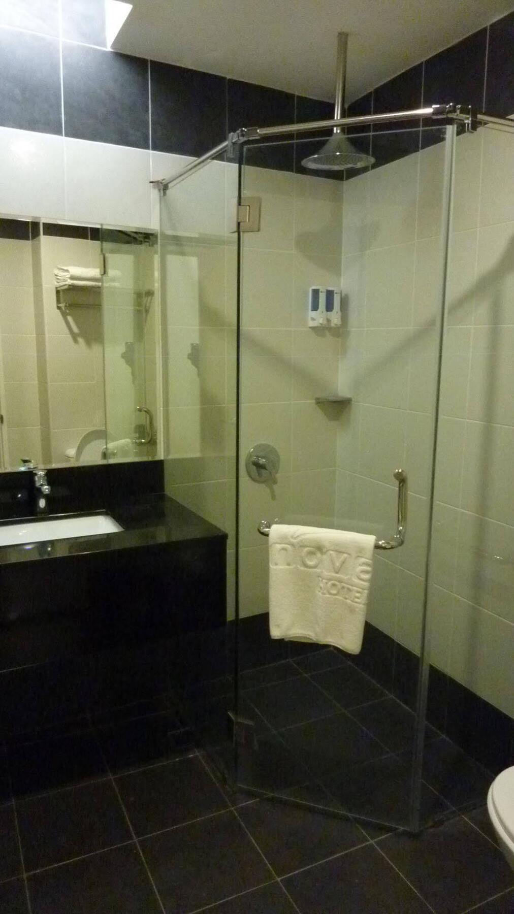 Nova Kuching Hotel Kültér fotó