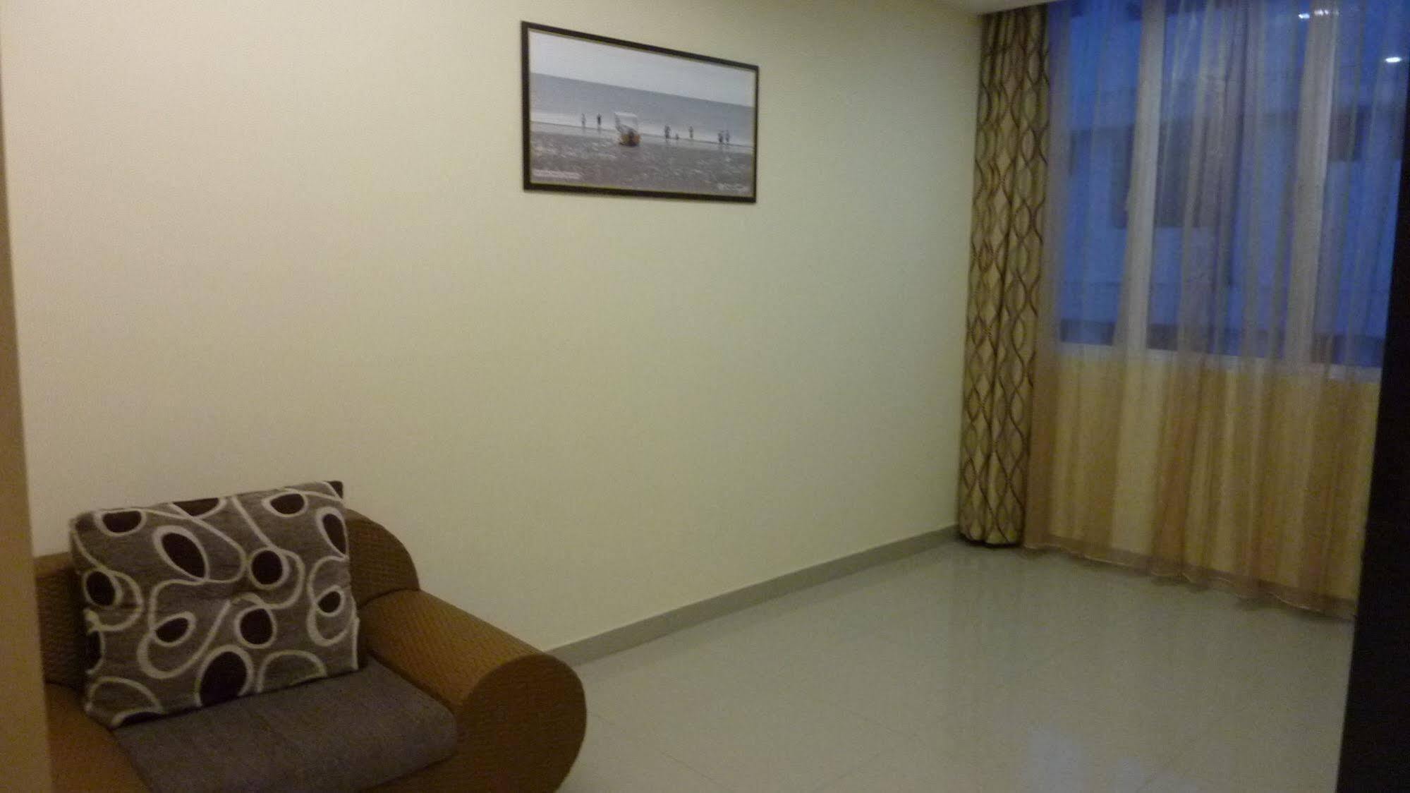 Nova Kuching Hotel Kültér fotó
